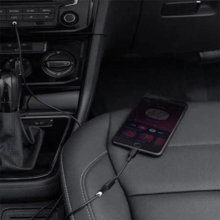 Anker Black 3.5 Mm Jack To Lightning Audio Adapter - Image 3