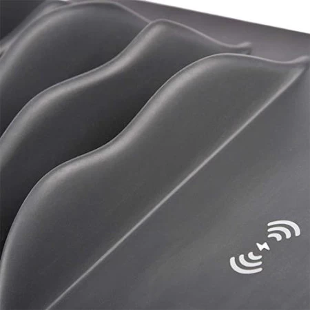 Veho 4 Port USB Charger Hub With Built-In Qi Wireless Charger Mat - Image 4