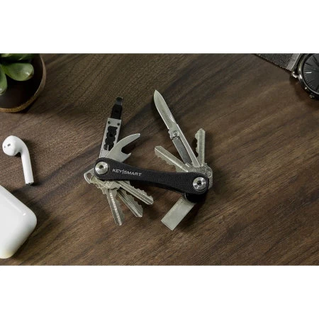 KeySmart Compact 8 Keys Multi-Accessory Leather Key Holder - Black - Image 6